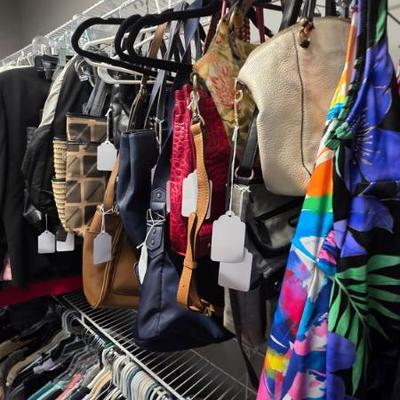 Sale Photo Thumbnail #144