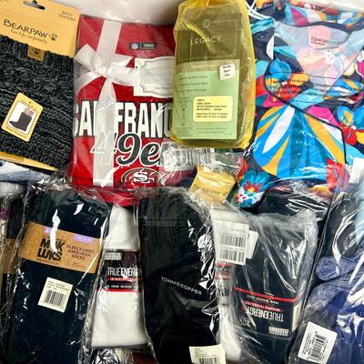New in Package Sleepwear, Socks and More (XL-1X)