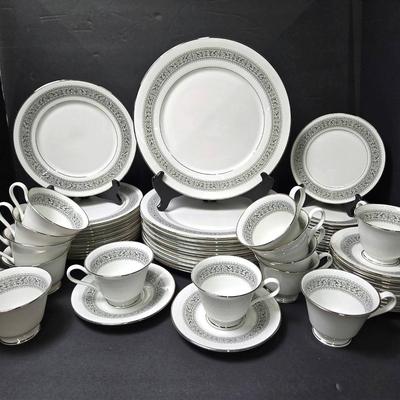Oxford Bone China “Filigree” Service For 12
