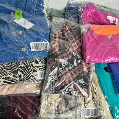 New in Package Womens Jackets, Sweaters & More (1X-2X)