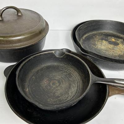 Vintage Cast Iron Cookware - 8-12” Skillets & Chicken Chicken Oven