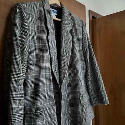 Sale Photo Thumbnail #67
