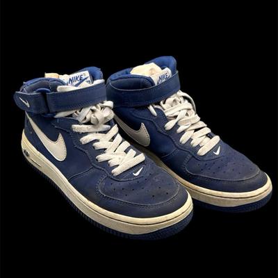 Nike Air Force 1 - 