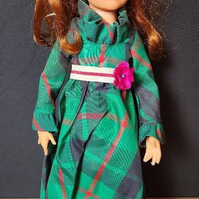 Look Around Crissy Doll
