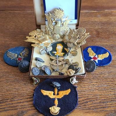 Patches, Pins, Wondrous Wings And Things - Military Memorobilia 
