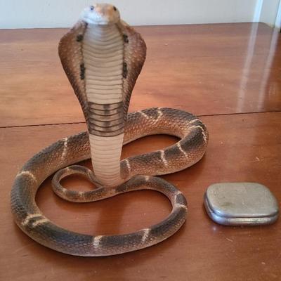 Strike A Pose! King Cobra Figurine – Rikki-Tikki-Tavi’s Fierce Foe with Antidote