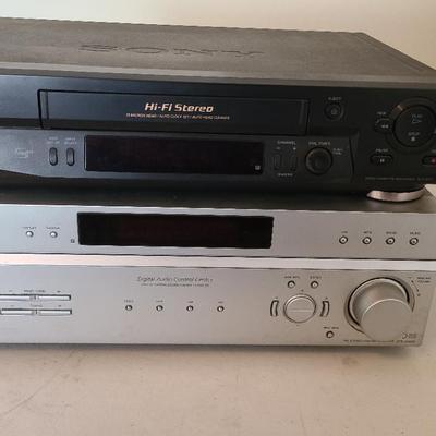 Sony Hi-Fi VHS Player and AM/FM Stereo Receiver