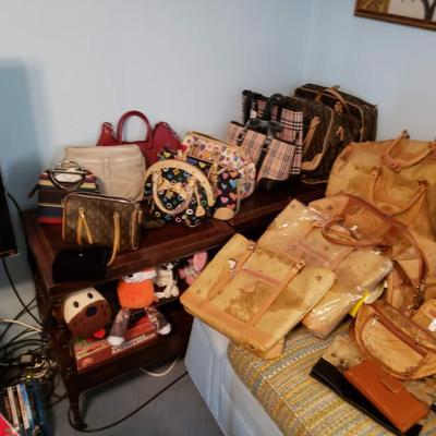 Sale Photo Thumbnail #106