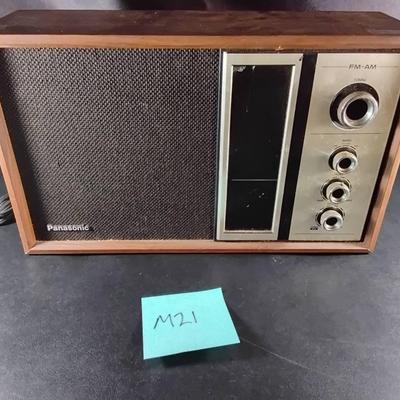 Working Vintage Panasonic Radio
