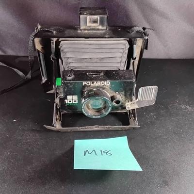 Vintage Polaroid EE100 Land Camera