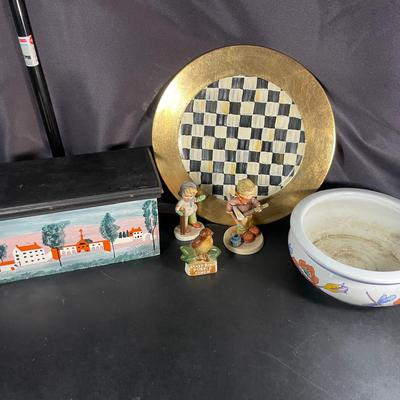 Lot Of 6 Pieces Of Decor Including Hummel