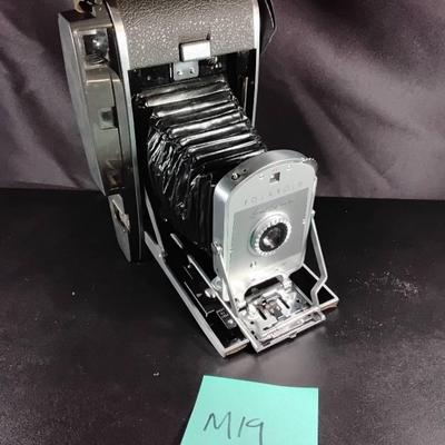 Vintage Polaroid Model 150 Land Camera 