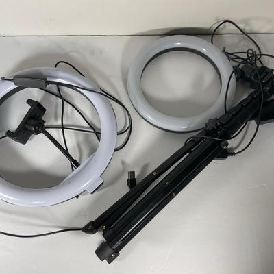 Two Ring Lights