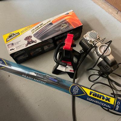 Lot Of 4 Automotive Items