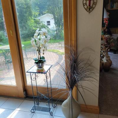 Sale Photo Thumbnail #75: Plant Stands