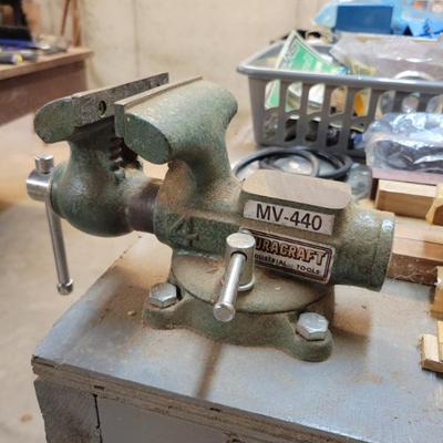 Sale Photo Thumbnail #144: Vise 