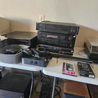 Sale Photo Thumbnail #90: Electronics