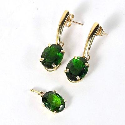10K Gold Green Tourmaline Earrings & Pendant