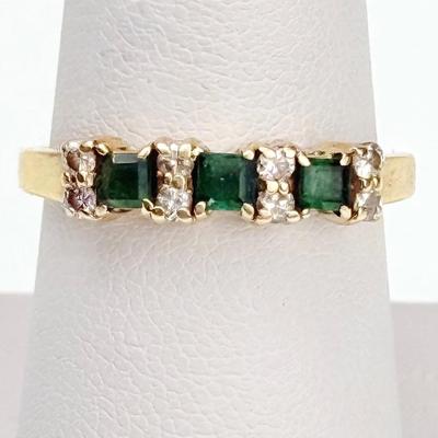 14K Gold Triple Emerald Diamond Accented Ring - Size 8