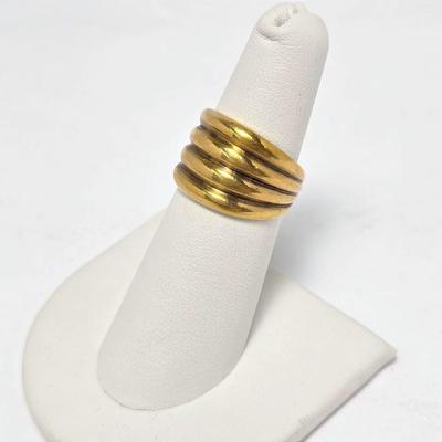 10K Gold Ribbed Sculptural Ring - Size 6