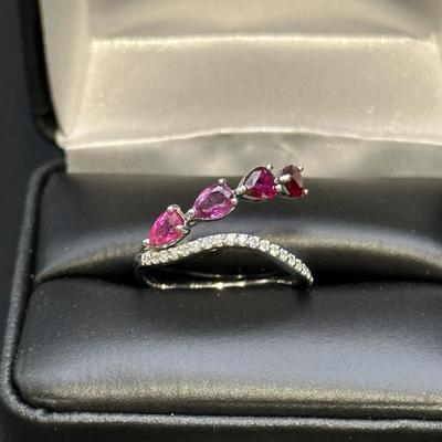 Sale Photo Thumbnail #26: Ruby and diamonds on a 14k gold ring