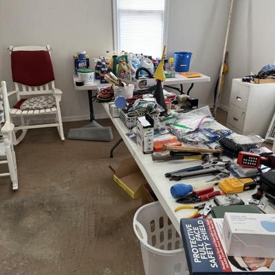Sale Photo Thumbnail #62: Lots and lots of tools Yeah