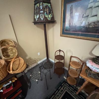 Sale Photo Thumbnail #49: Beautiful rare stained glass lamp