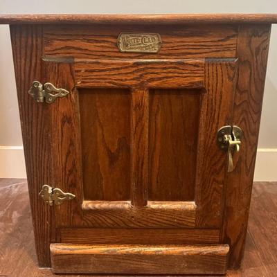 R White Clad Simmons Oak Wood Nightstand End Table 