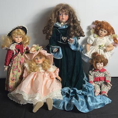 A Variety Of Porcelain Dolls collectible