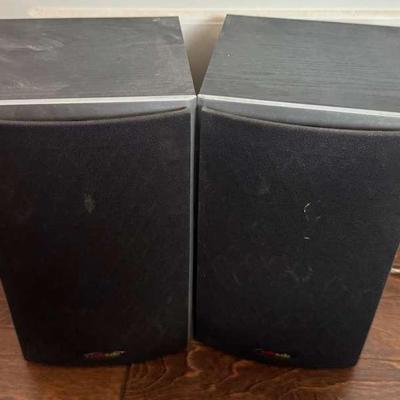 Two Polk Audio Speakers Lot 1