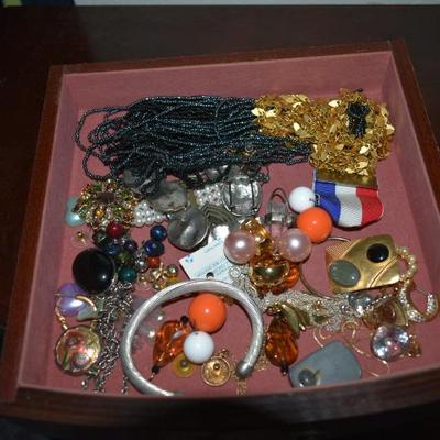 Sale Photo Thumbnail #163