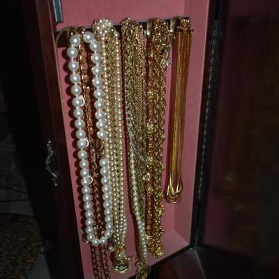 Sale Photo Thumbnail #159