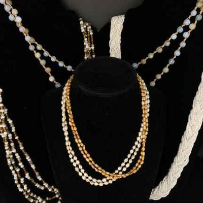 Ct363 beachy costume jewelry