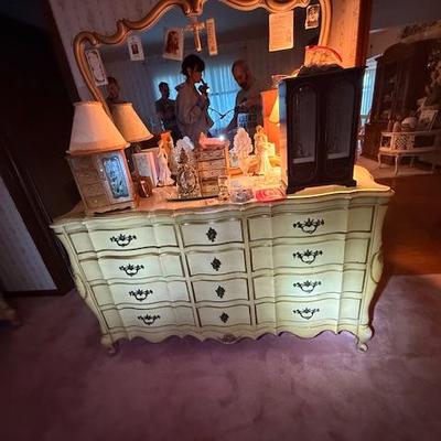 Sale Photo Thumbnail #189
