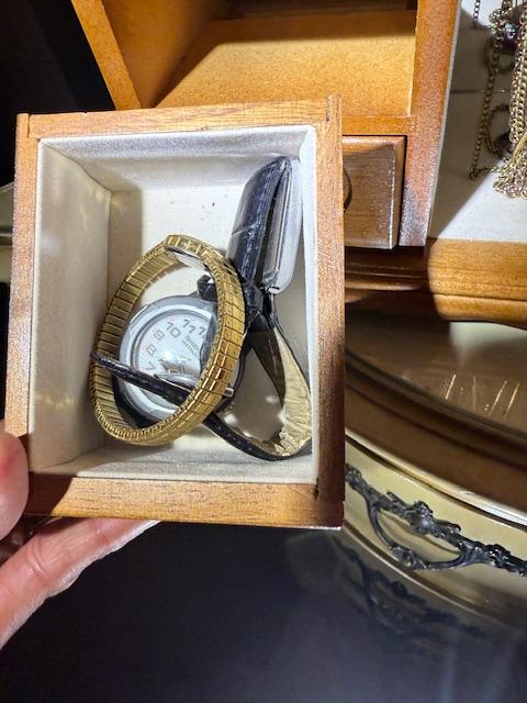 Sale Photo Thumbnail #238