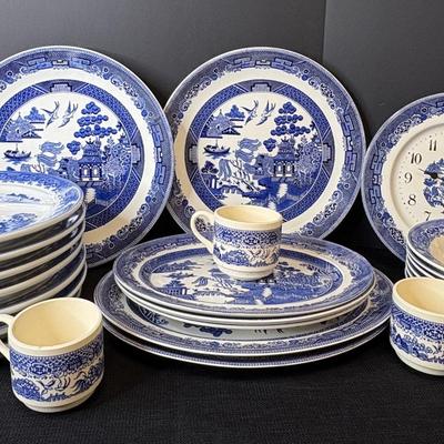 Assorted Blue/White China 22 Piece