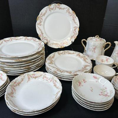 Haviland France 46pcs Fine Porcelain China 