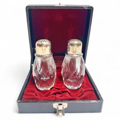 Sale Photo Thumbnail #140: Mid-Century Diamond Cut Crystal Salt Shaker & Pepper Grinder