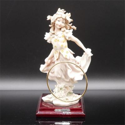 1986 Giuseppe Armani "Free Wheeling" Girl with Hoop Figurine