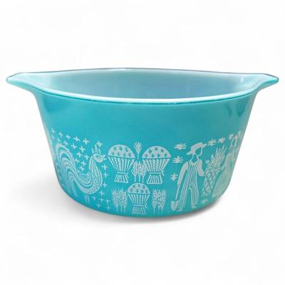 Sale Photo Thumbnail #271: Pyrex 473 1 Qt Turquoise Amish Butterprint Bowl