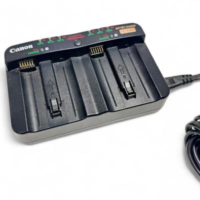 Sale Photo Thumbnail #106: Canon LC-E4N Dual Battery Charger
