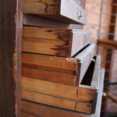 Sale Photo Thumbnail #543