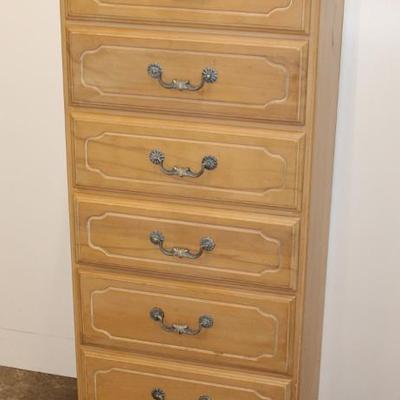 Sale Photo Thumbnail #140