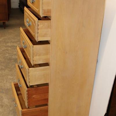 Sale Photo Thumbnail #135