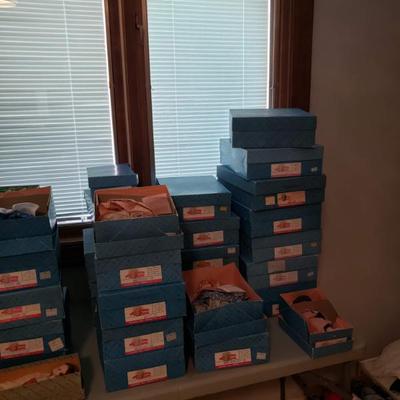 Sale Photo Thumbnail #153