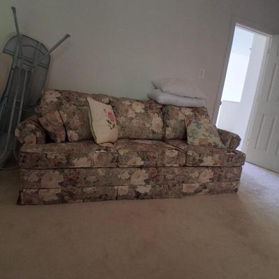 Sale Photo Thumbnail #136
