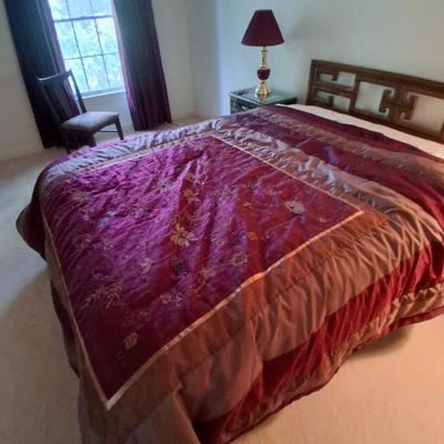 Sale Photo Thumbnail #148: duvet covers, etc