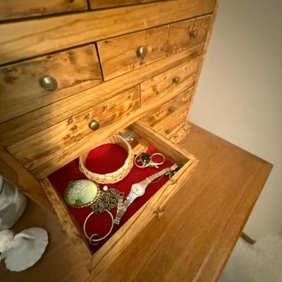 Sale Photo Thumbnail #59