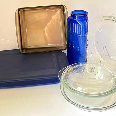 “Pyrex” Casserole Dishes 