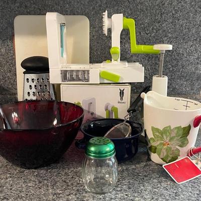 “Pioneer Woman” and More Kitchen Essentials